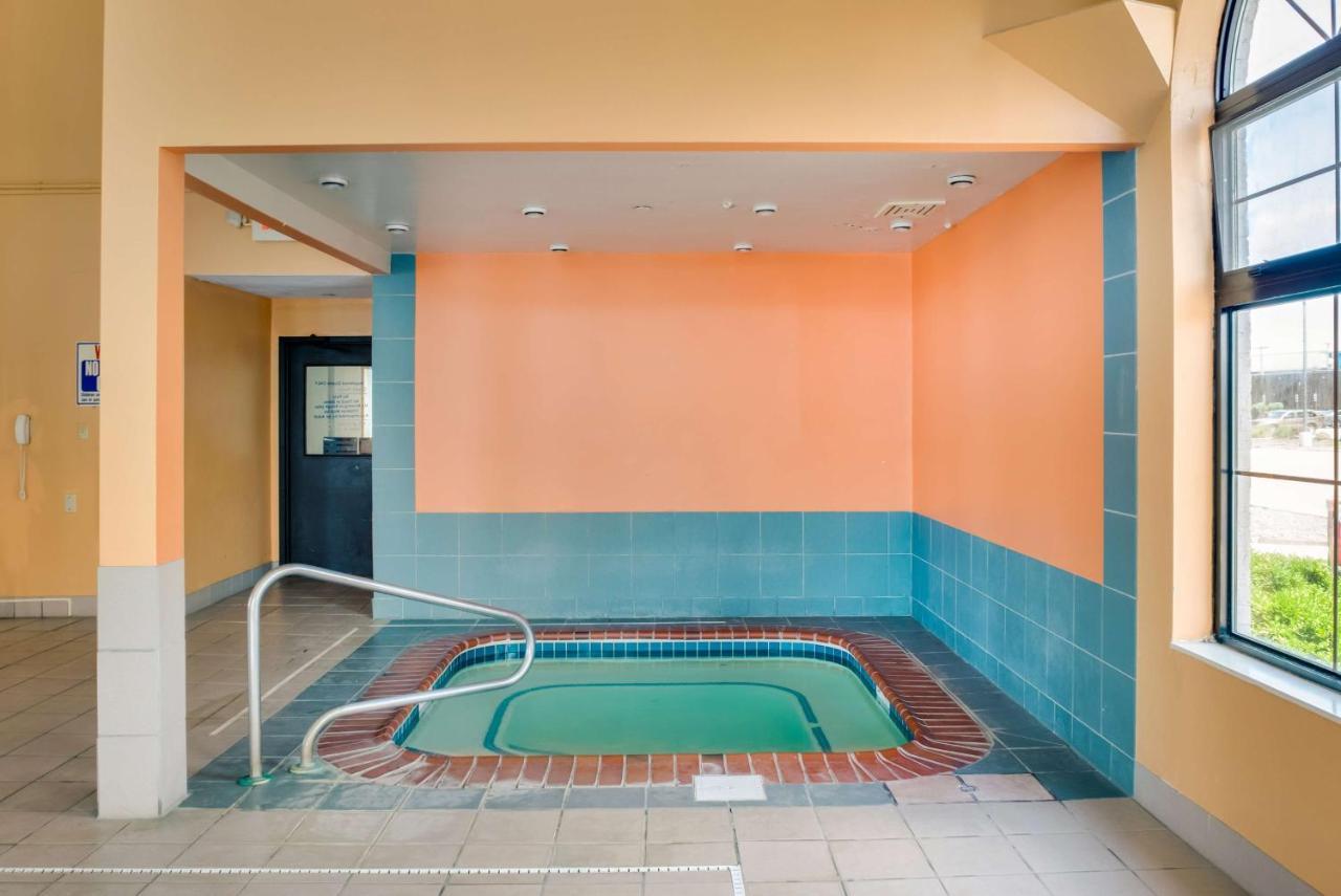 Motel 6-Richmond, In Exteriér fotografie